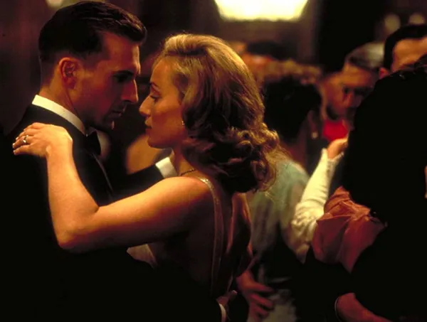 Ralph Fiennes with Kristin Scott Thomas in The English Patient