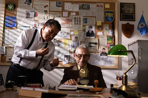 Rómulo Aitken with Sergio Chamy in The Mole Agent