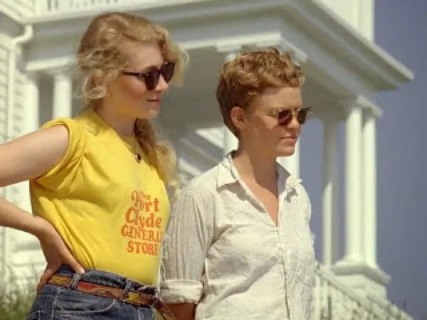 Rosalie Lowe and Anabelle LeMieux