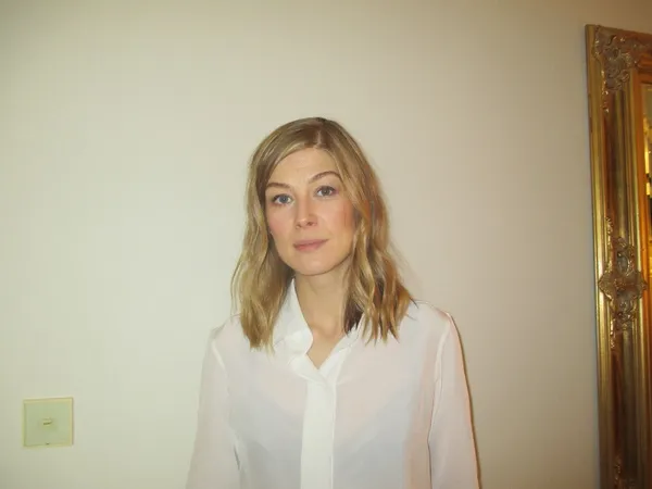 Rosamund Pike 3