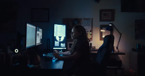 Jessica Parker Kennedy in See For Me