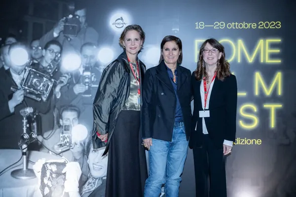 Sabine Krayenbühl and Zeva Oelbaum with Maria Grazia Chiuri
