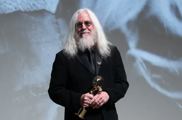 Robert Richardson with his Crystal Globe in Karlovy Vary