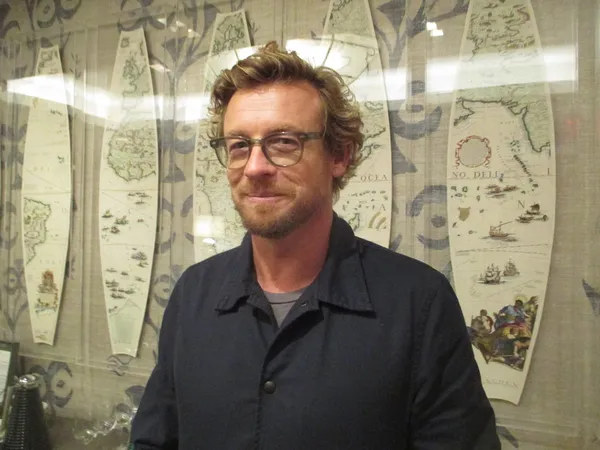 Simon Baker in New York