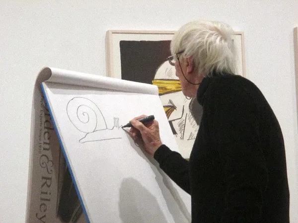 Tomi Ungerer drawing Snail 3