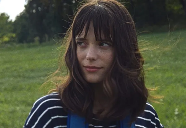 Stacy Martin in Amanda