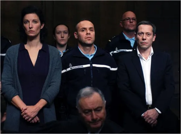 Stephanie Cleau and Mathieu Amalric in The Blue Room