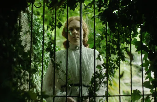 The Yellow Wallpaper gates