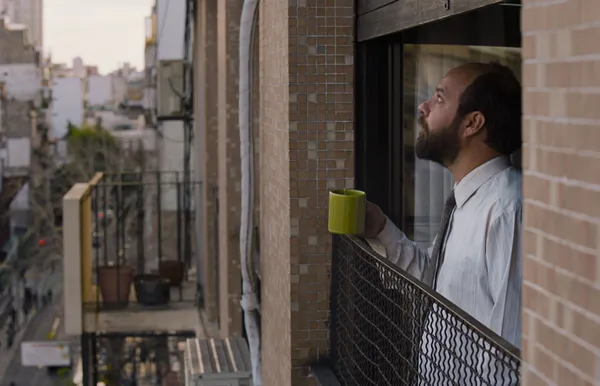 Daniel Elías in The Delinquents