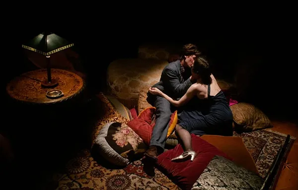 Tom Schilling and Meret Becker in Fabian: Going To The Dogs