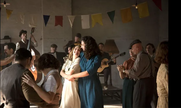 Yile Yara Vianello dancing with Deva Cassel in The Beautiful Summer