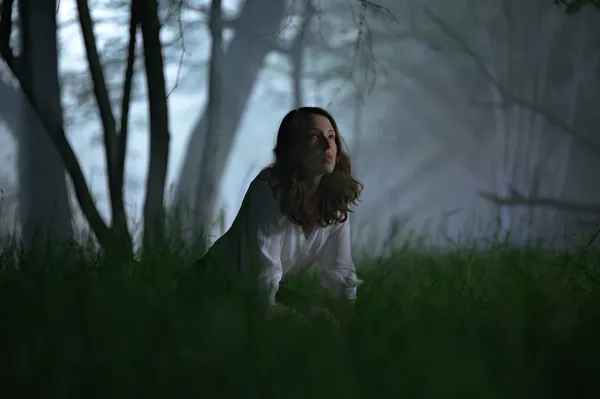 Annes Elwy in The Feast 3