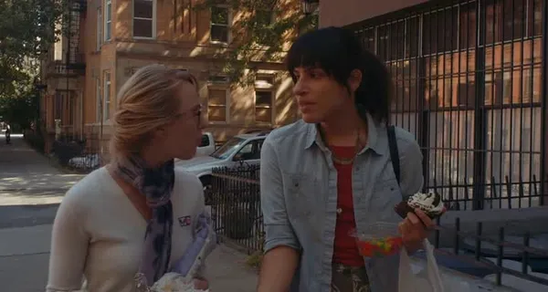Desiree Akhavan in Appropriate Behaviour 3