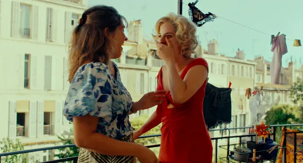 Sanda Codreanu and Noémie Merlant in The Balconettes