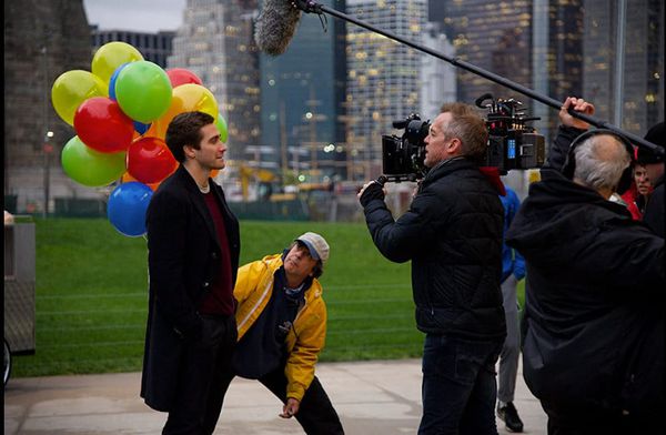 Jean-Marc Vallée directing Jake Gyllenhaal in Demolition