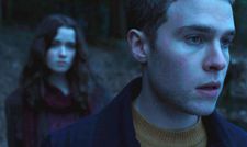 Alice Englert and Iain De Caestecker in In Fear