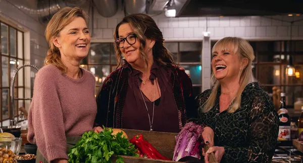 Marie Richardson, Carina M Johansson and Sussie Ericsson in Food And Romance (Tisdagsklubben)