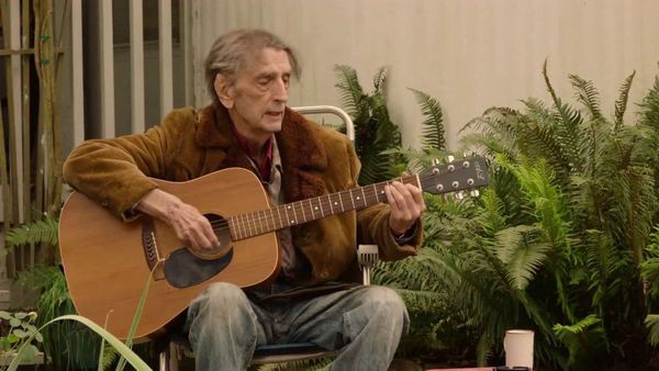 Harry Dean Stanton as Carl Rodd in Twin Peaks