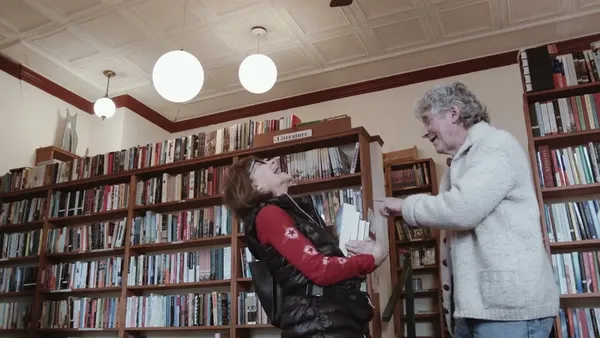 Hello, Bookstore