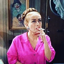 Joan Crawford in Berserk