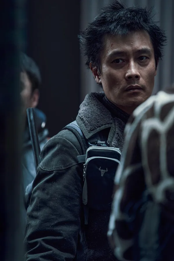 Lee Byung-hun in Concrete Utopia