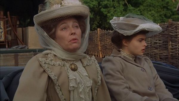 Rosemary Leach with Helena Bonham Carter in A Room With A View