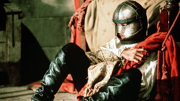 The Man In The Iron Mask (1998)