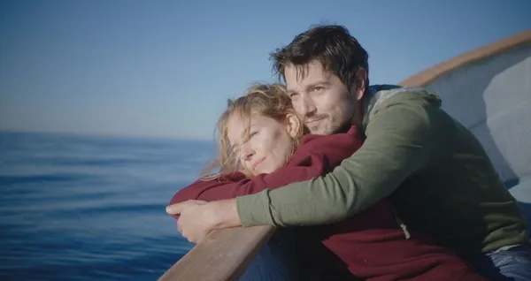 Sienna Miller and Diego Luna in Wander Darkly 3